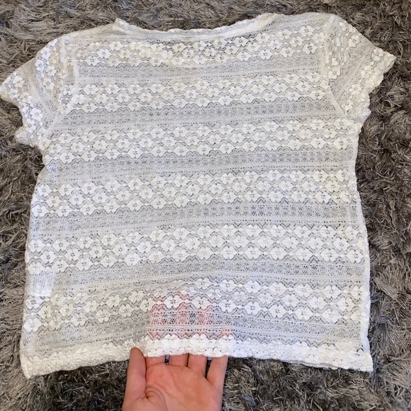 White AE top - Picture 2 of 3